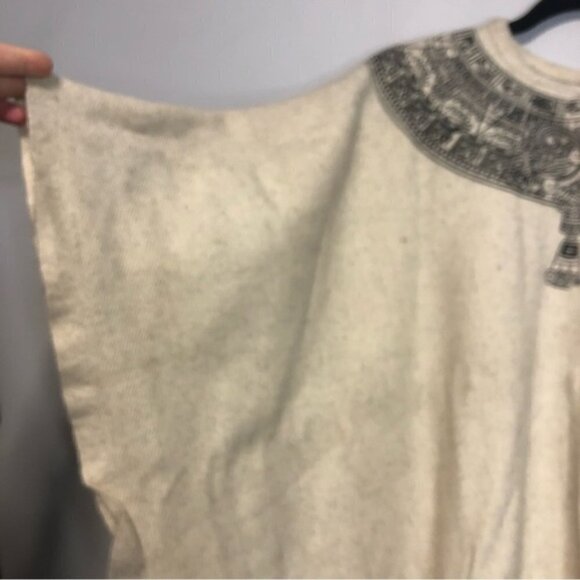 Boho Chic Mexican Vintage Wool Fringe Poncho Cape - Picture 4 of 7